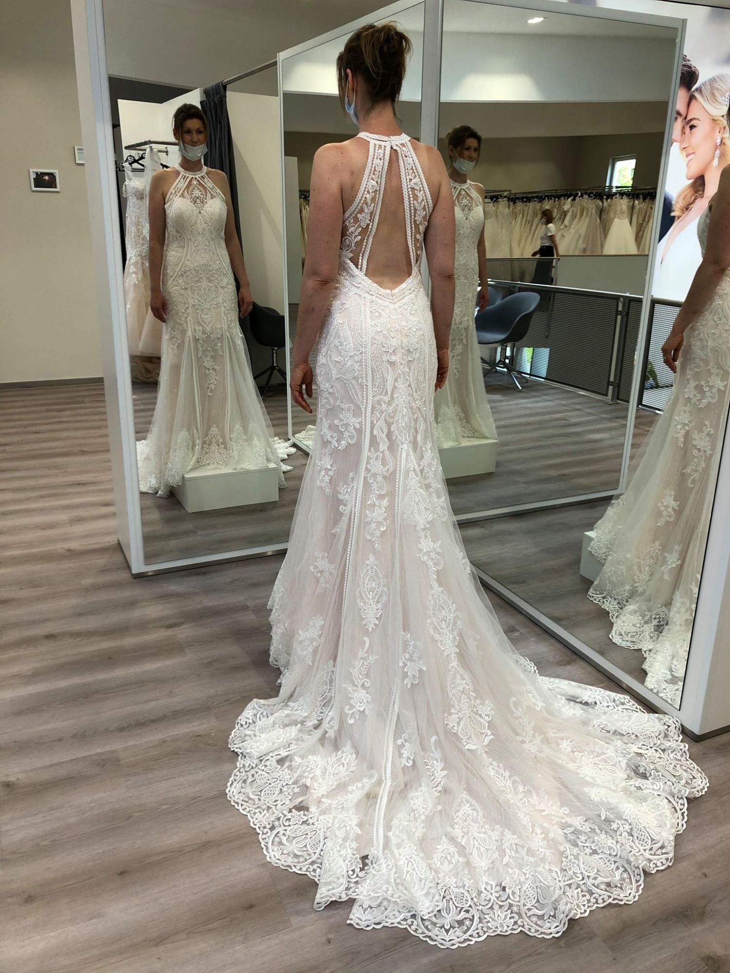 Elegant Halter Mermaid Wedding Gown with Appliques Lace, Floor-length and Backless