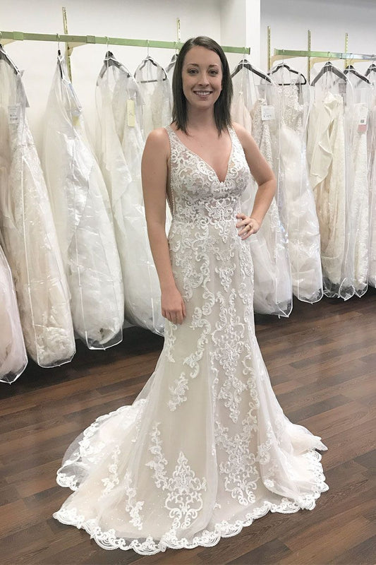 Elegant Mermaid Wedding Dress with Deep V-neck and Lace Open Back, Featuring Wide Straps