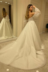 Bubble Sleeve Tulle Wedding Dress With Sweetheart Neckline and Lace