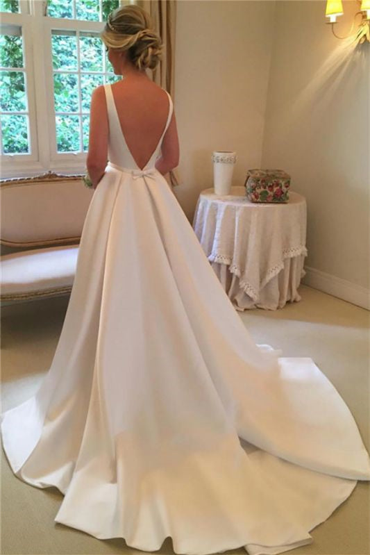 Princess Wedding Dress in Chic Satin with Open Back and Sleeveless Design
