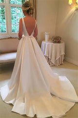 Princess Wedding Dress in Chic Satin with Open Back and Sleeveless Design