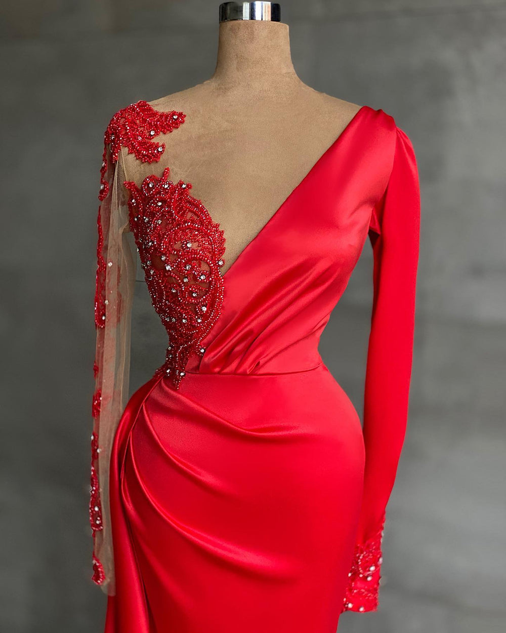 Red Long Sleevess Beadings Prom Dress Mermaid With Slit