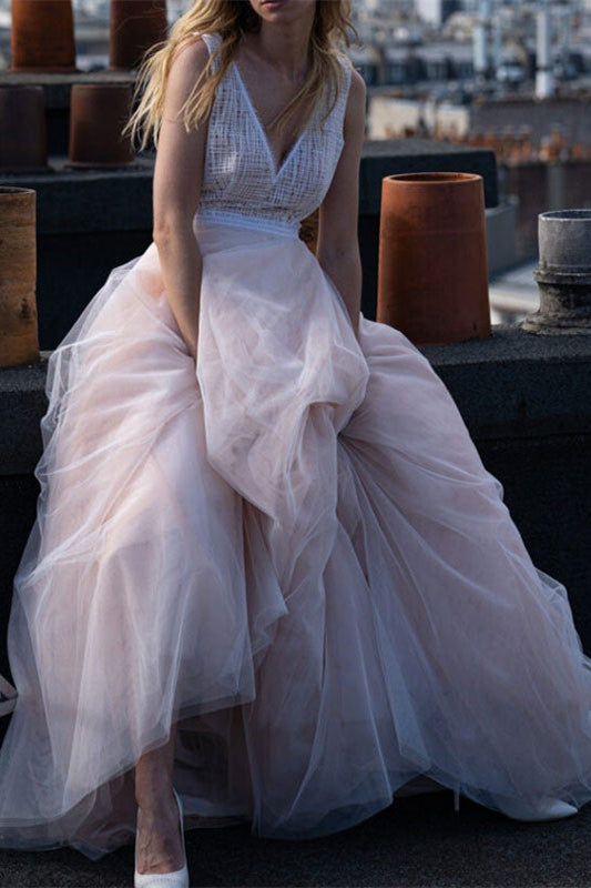Sleeveless Tulle V-Neck Wedding Dress for the Beach