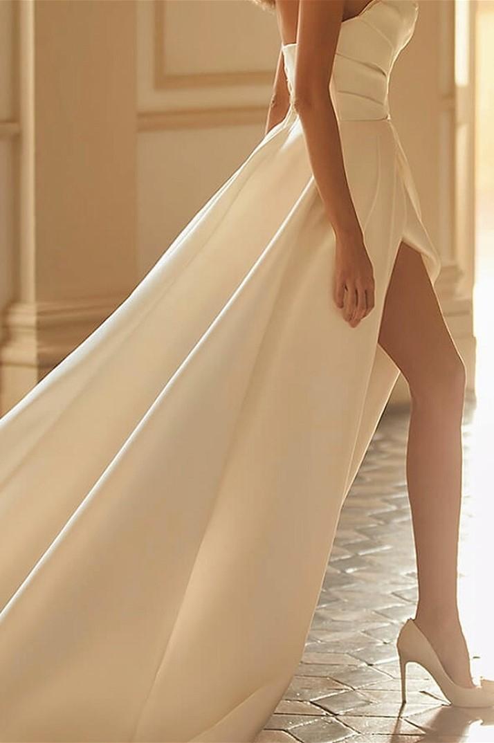 Elegant White Satin A-Line Long Wedding Dress with Strapless Sleeveless Design and Split