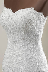 Long Mermaid Strapless Lace Wedding Dress with Elegant Appliques and Beadings