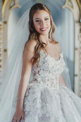 Elegant Sweetheart Tulle Wedding Dress with Lace and Long Ball Gown