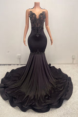Stunning Black Scoop Sleeveless Prom Dress Mermaid Long With Beadings