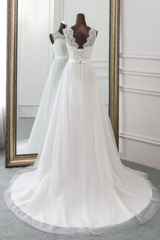 Long A-line Vintage Wedding Dress in Jewel Tulle with Lace Appliques