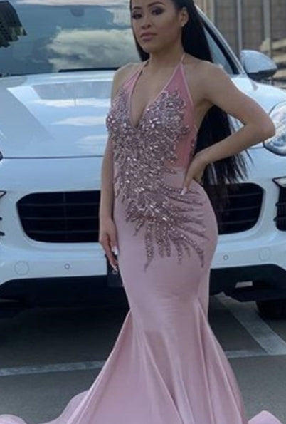 Fantasy Pink Evening Dress Sleeveless With Beadings Halter Mermaid