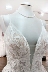 Elegant Princess V-Neck Wedding Gown with Long Spaghetti Straps and Sequined Lace Appliques