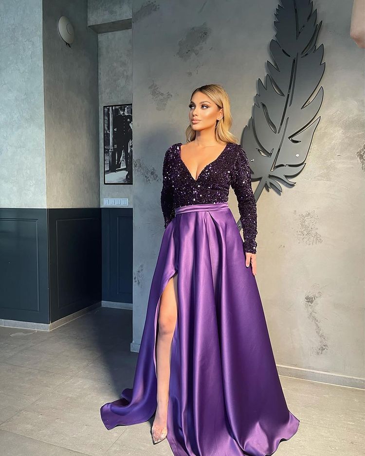 Gorgeous Long Sleeves V-Neck Prom Dress Sequins Party Gowns With Slit