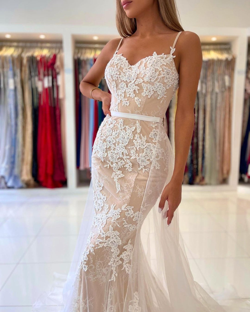 Spaghetti-Straps Mermaid Prom Dress Lace Appliques