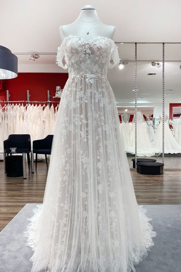 Stunning Off-the-shoulder A-line Wedding Dress with Long Tulle Ruffles and Appliques Lace
