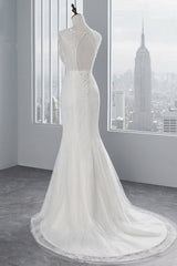 Elegant Sleeveless Long Mermaid Jewel Wedding Dress in Luxury Tulle with Appliques Lace
