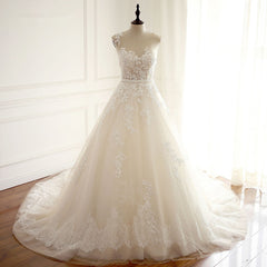 Long A-line Wedding Dress in Elegant Jewel Tulle with Lace Appliques