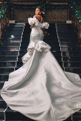 Sweetheart Mermaid Wedding Dress with Bubble Sleeves Applique and Cathedral Train