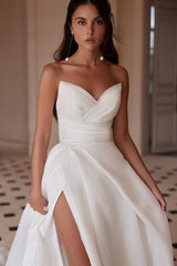 Strapless Long V-Neck Wedding Dress in Elegant White Chiffon with Split