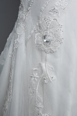 Elegant Mermaid Wedding Dress with Beaded Appliques and Scoop Jewel Neckline