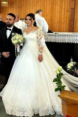 Princess Wedding Dress with Off-the-shoulder Long Sleeves and Appliques Lace