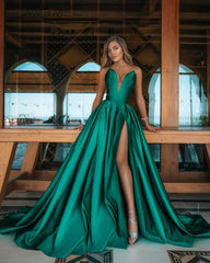 Stunning V-Neck Sleeveless Emerald Green Prom Dress Long With Split