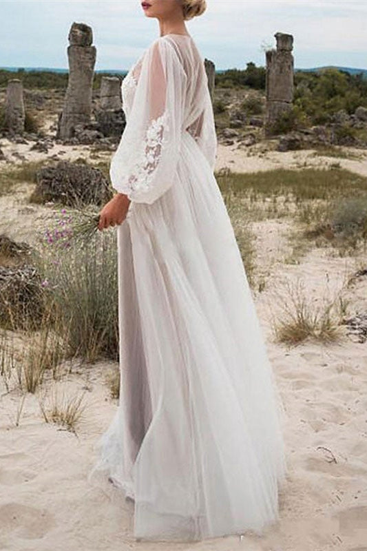 Wedding Dress with Bubble Sleeves in Tulle and Lace