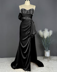 Elegant Spaghetti Straps Split Mermaid Prom Dress Long Pleated Sleeveless Evening Gown with Beading Sequins