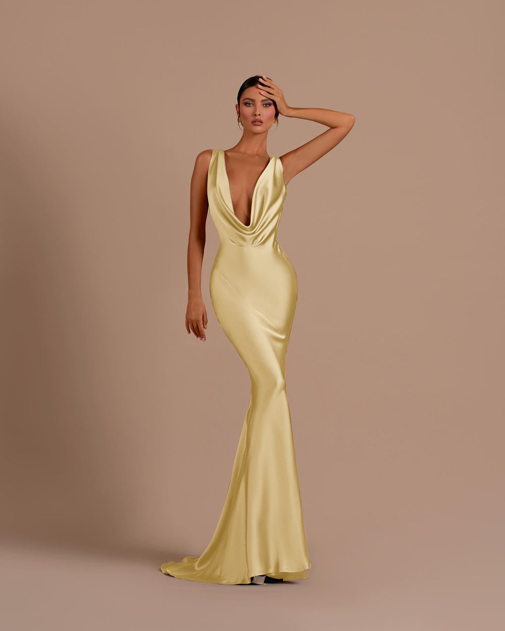 Champagne Deep V-neck Mermaid Prom Dress ¨C Slimming Long Evening Gown | Tuddos