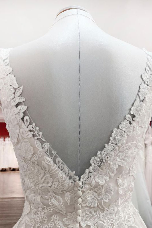 Elegant A-line Wedding Dress with V-Neck and Open Back in Long Tulle Lace
