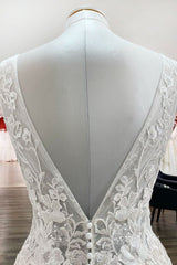 Sleeveless A-line Wedding Dress in Tulle with Elegant Deep V-neck and Open Back Lace Appliques