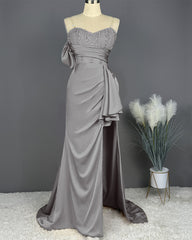 Elegant Spaghetti Straps Split Mermaid Prom Dress Long Pleated Sleeveless Evening Gown with Beading Sequins