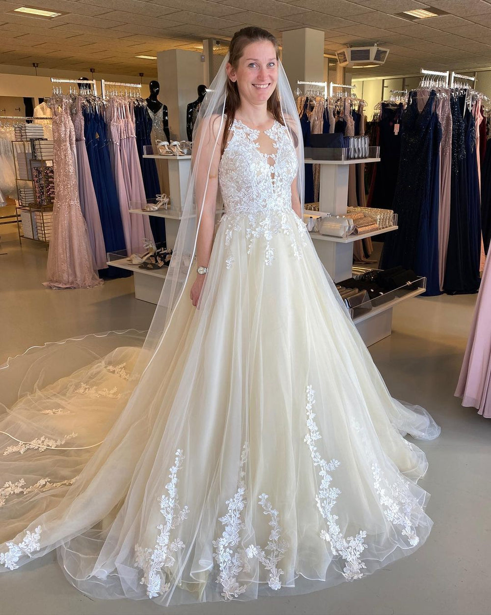 Backless A-Line Bateau Wedding Dress with Elegant Tulle Ruffles and Lace Appliques