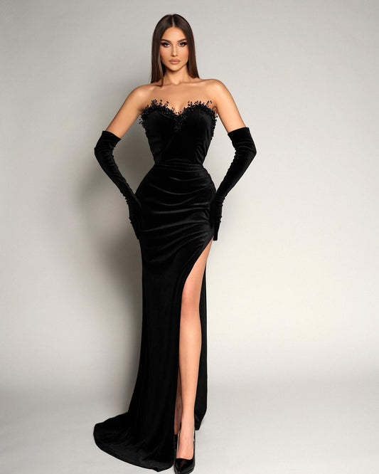 Classic Black Mermaid Prom Dress Sweetheart Long Velvet Slit With Beads