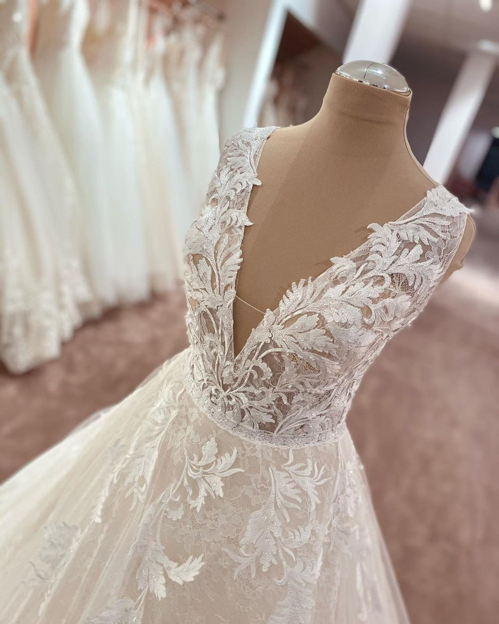 Elegant Deep V-neck A-Line Floor-length Wedding Gown with Wide Straps and Lace Tulle Appliques