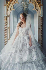 Elegant Sweetheart Tulle Wedding Dress with Lace and Long Ball Gown