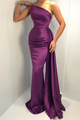 Modern Grape Strapless Mermaid Prom Dresses Sleeveless Long With Ruffle