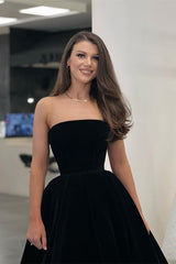 Elegant Black Strapless Sleeveless Tea Length Prom Dress Online