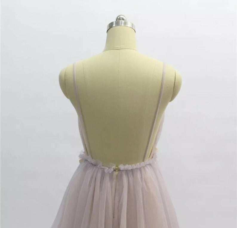 Elegant Backless Long V-neck A-line Wedding Dress in Floral Tulle
