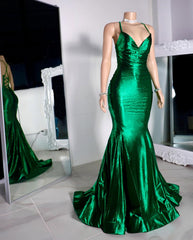 Modern Emerald Green Spaghetti-Straps Prom Dress Mermaid Sleeveless Lace-Up