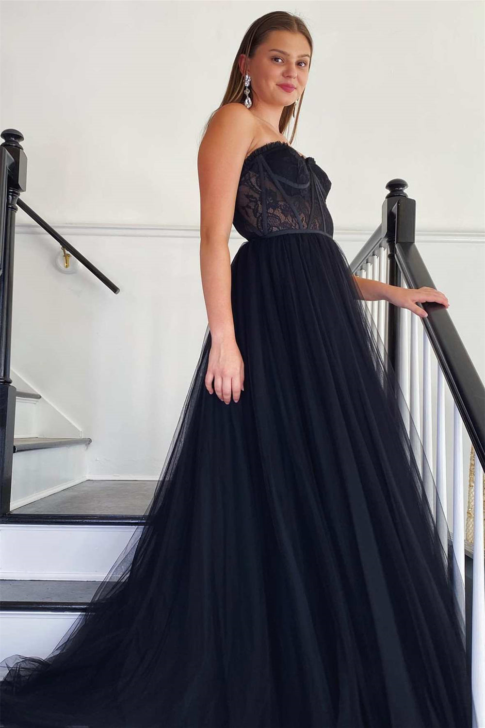 Modern Strapless A-Line Prom Dress Tulle Lace Zipper Back