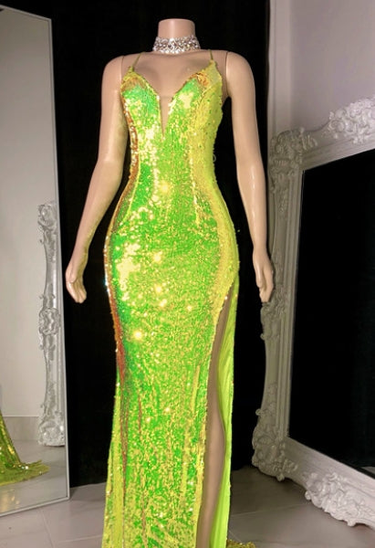 Glitter Green Prom Dress Sequins Sleevesless V Neck Slit