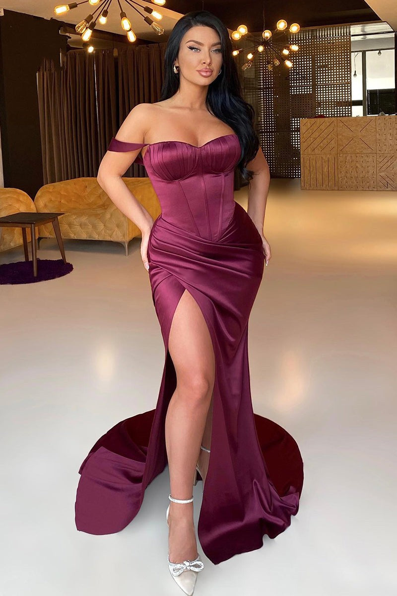 Modern Grape Off-the-Shoulder Prom Dresses Mermaid Split Long Sweetheart