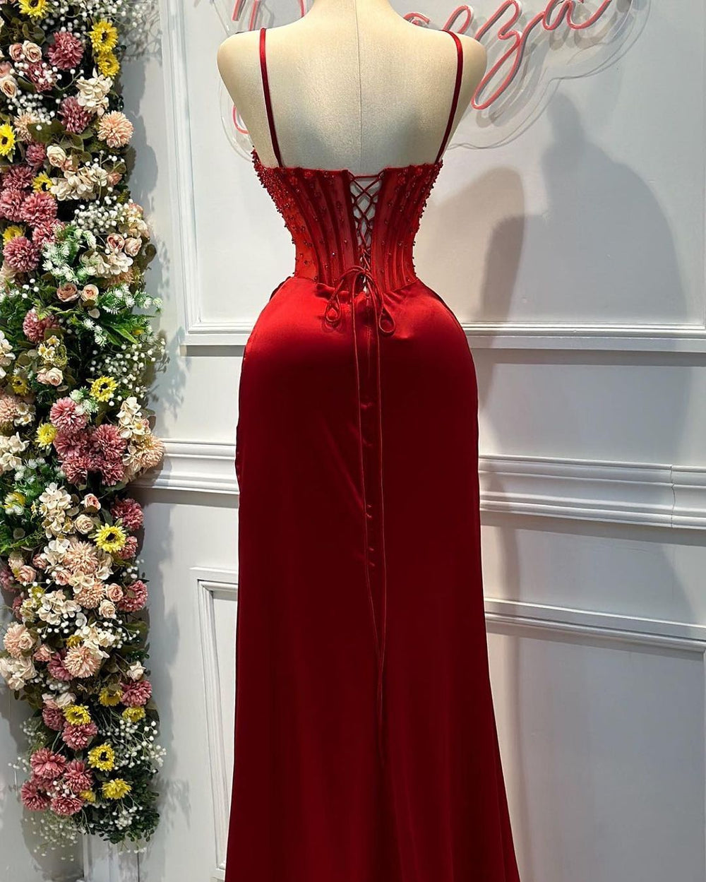 Elegant Red Spaghetti Strap Sheath Mermaid Prom Dress