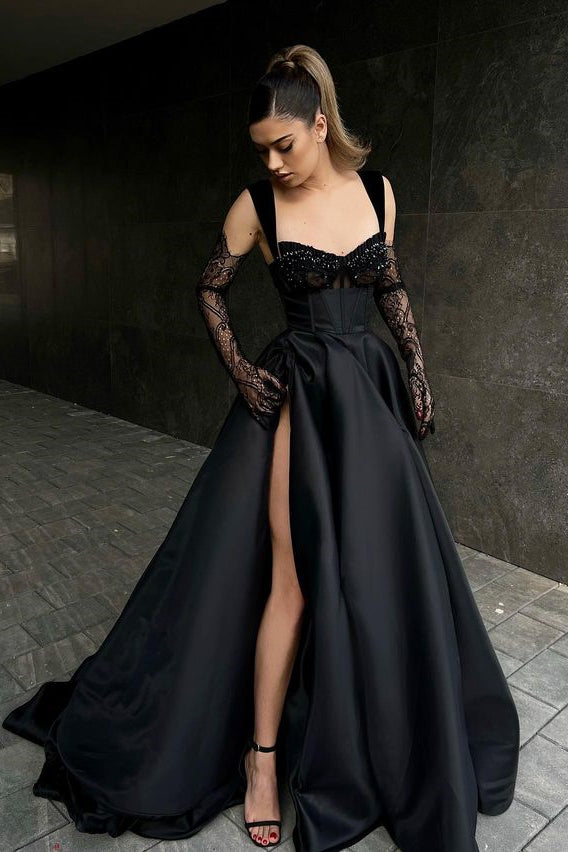 Chic Black Straps Sweetheart Prom Dress Slit With Beads