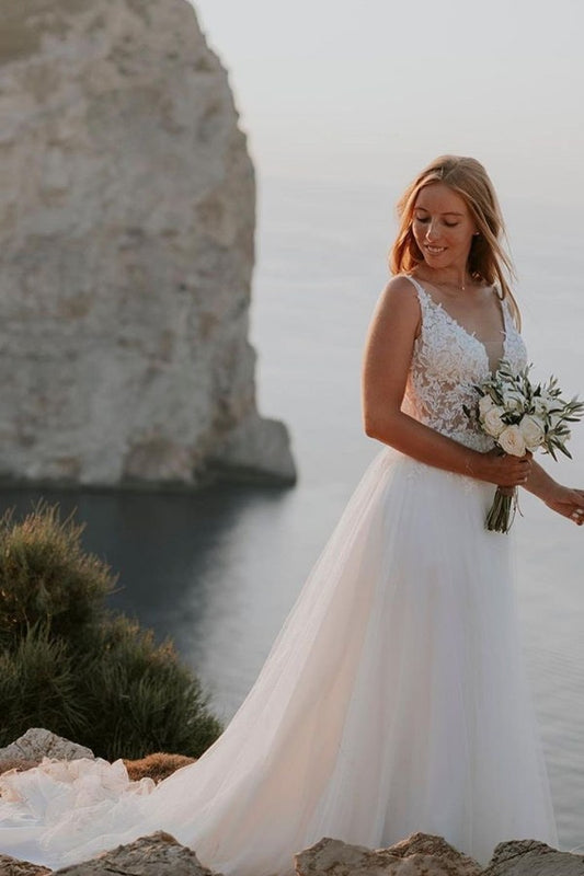 Elegant Backless V-neck Long A-line Boho Lace Tulle Wedding Gown