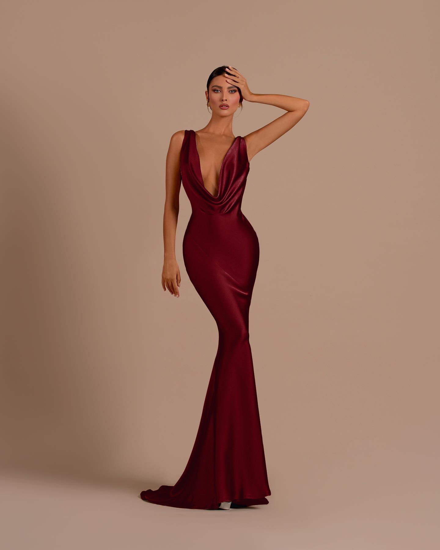 Champagne Deep V-neck Mermaid Prom Dress ¨C Slimming Long Evening Gown | Tuddos
