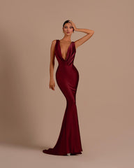 Champagne Deep V-neck Mermaid Prom Dress ¨C Slimming Long Evening Gown | Tuddos