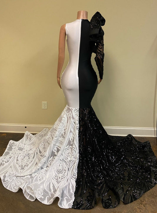 Stunning Black and White Sequins Lace Prom Dress Mermaid Long Sleeves