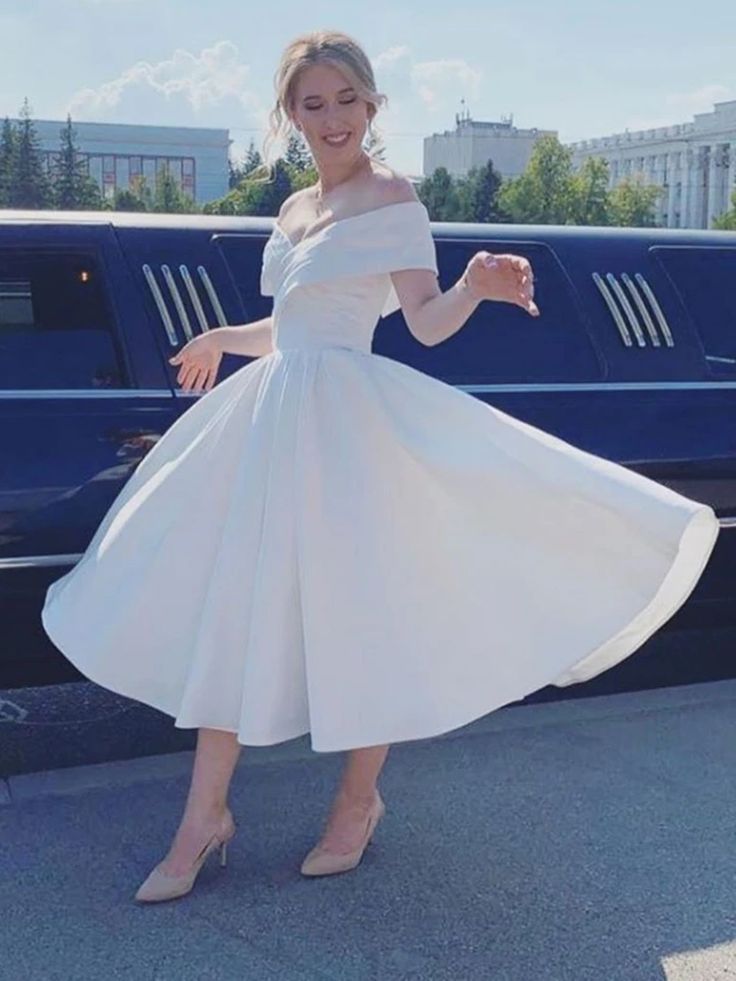 Elegant Strapless Satin A-line Wedding Dress with Off-The-Shoulder Short Sleeves