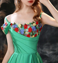 Gorgeous Green Off-the-Shoulder Long Prom Dresses Split With Flower Embrodiary
