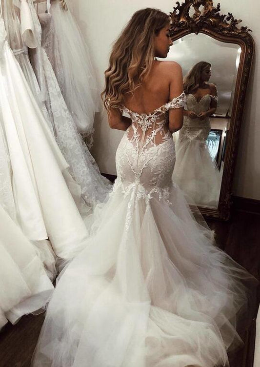 Elegant Sweetheart Mermaid Off-the-Shoulder Bridal Gown in Tulle